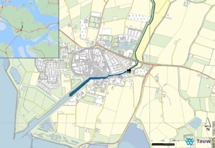 De kreek biedt een prachtige kans voor de ontwikkeling van een beleefbare getijdentuin, die zichtbaar is vanaf de weg en goed bereikbaar vanuit het centrum.