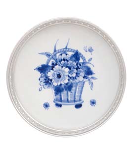 38 Servies / Tableware Onderzetter bloemenmand Coaster flower basket 10111800, ø 12 cm Onderzetter druif Coaster vine-trendril 10111500, ø 12 cm