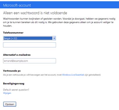 7 Webmail 7.1 Eerste aanmelding Bij de eerste keer aanmelden in je webmail krijg je de boodschap om een GSMnummer of alternatief e mailadres (een niet VIVES e mailadres) in te geven.