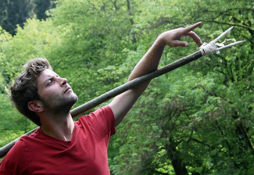 Sultan Sushi Job in de natuur Survival voor dummies Bij X-Treem draait alles rond overleven in de natuur met wat de natuur zelf biedt, zegt Van Riet. Hoe kun je veilig overnachten in een bos?