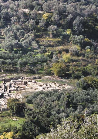 vroeger Christelijke Basiliek in Vyzari de overdekte opgravingen van de begraafplaats vam Orthi Petra in Elefterna belangrijkheid, verwekt bij deze vroeg Christelijke en Bijzanthijnse kerken, hun