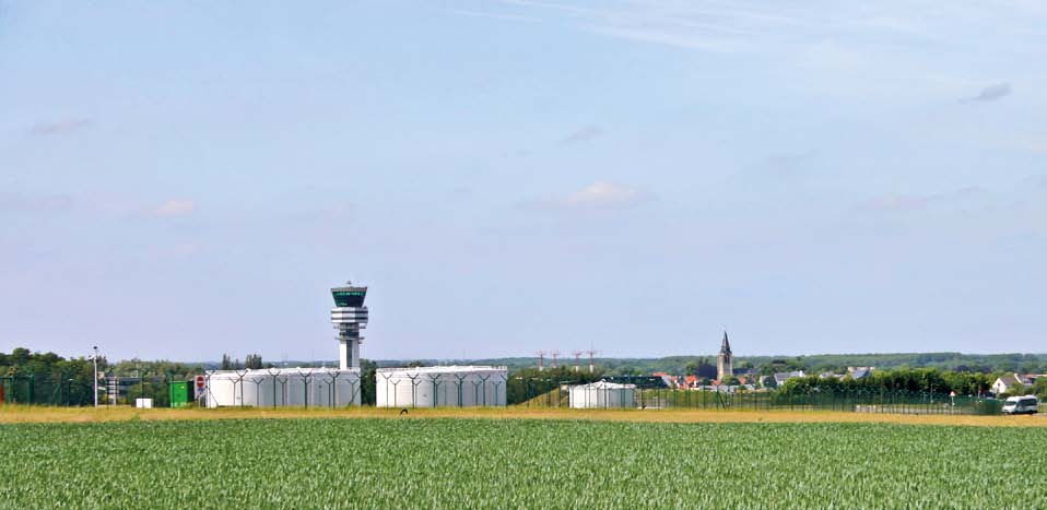 38 39 Zaventem Relatief sterk verstedelijkt deelgebied dat aansluit bij Zennevallei Noord.