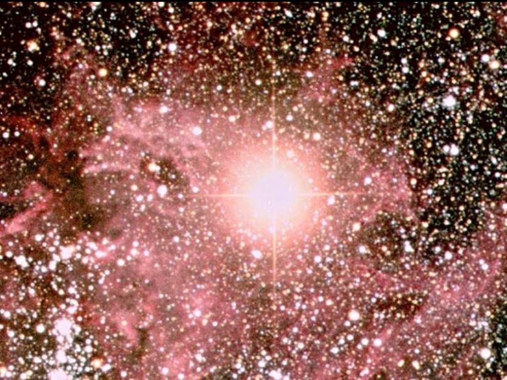 En zagen de sterrenkundige opeens dit. Dit heet een supernova. Als dat gebeurt veranderen opeens alle protonen in de kern van de ster in neutronen. D.w.z. de ster wordt een neutronen ster.