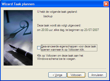 Herstellen van je pc Disaster Recovery 3 wilt bewaren. Daarvoor moet je eigenlijk je back-upprocedure van hoofdstuk 4 aanpassen. De code moet dan zijn : xcopy c:\*.