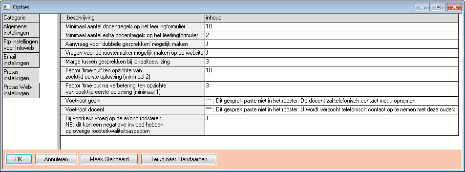 Minimaal aantal docentregels: het gaat om het minimum aantal regels dat op de uitnodigingsbrief komt te staan, dan wel op het inschrijfformulier voor de website.