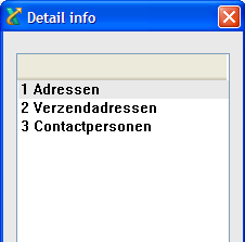 In vorige versies (zie hiervoor afbeelding 3a.): Werd boven de programmanaam een buttonbalk getoond. Werden de actieve buttons ook onderin het scherm als brede, platte buttons getoond.