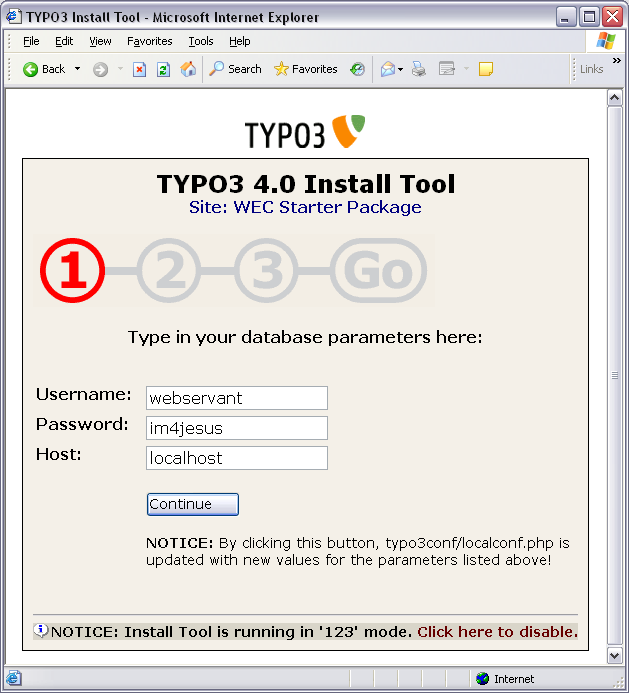 Stap 2: Databaseselectie Van de eerste drop-down list, selecteer de database die je in vorige sectie hebt aangemaakt. Het moet in de lijst staan. Het voorbeeld toont de selectie wectypo3 database.