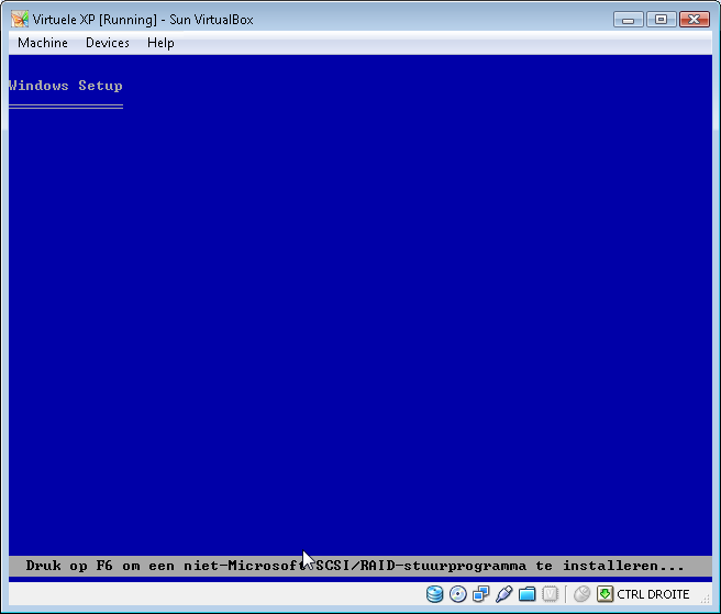 De virtuele machine start nu op met in dit geval een Windows XP installatie-cd: Afbeelding 37: start van de Windows XP