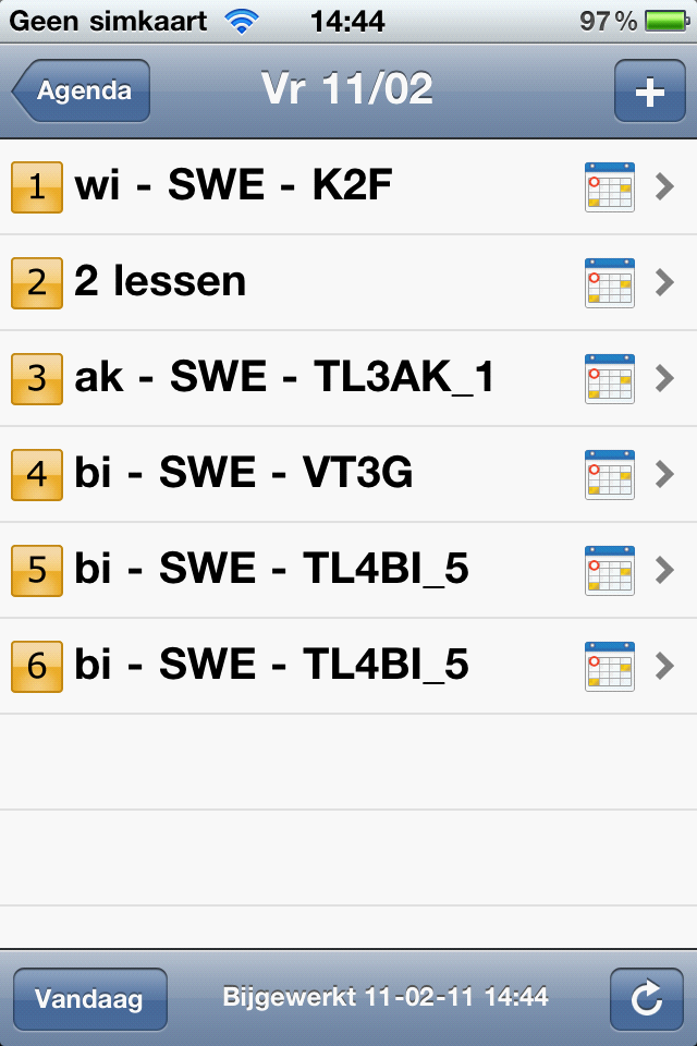 5.5 Agenda 5.5.1 Agenda dagscherm Na Hoofdmenu > Agenda > Dag verschijnt een lijst met lessen voor de gekozen dag.