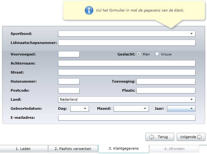 Stap 3. Invullen klantgegevens In deze stap dienen de lidmaatschap gegevens van een klant behorende bij de ingelezen pasfoto ingevuld te worden.