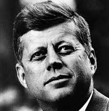 1.2.3 Oefening 2 Kennedy (om juist te zijn J.F. Kennedy) is in het begin van de jaren 60 van de vorige eeuw president geweest van de VS. Tik de zoekterm Kennedy in bij Afbeeldingen.