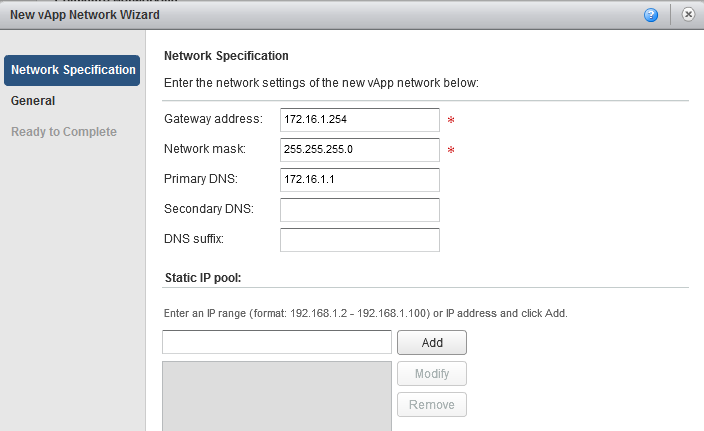 Hier kun je het netwerk configureren. Vul bij computernaam de naam van de computer in: ESXiHost1.