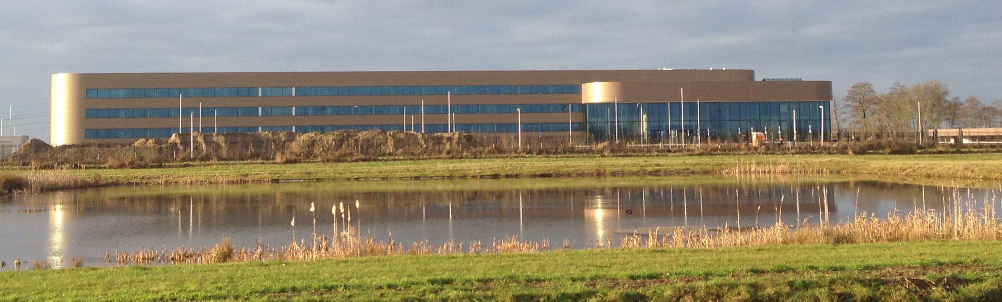 WDP/Wehkamp.nl te Zwolle Grootste geautomatiseerde e-commerce distributiecentrum ter wereld 100 Mio investering 55.