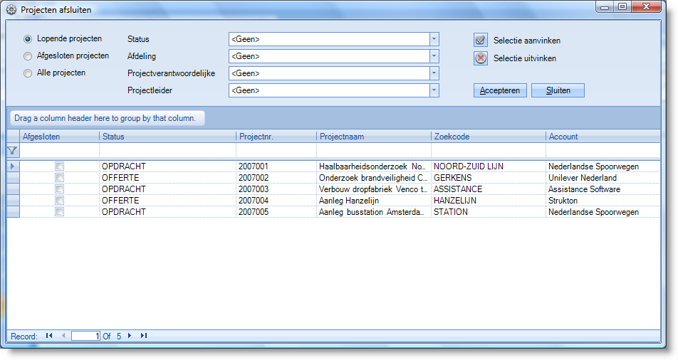 Na het aanklikken van de taak Afsluiten/Openen projecten verschijnt het volgende selectiescherm: Door middel van diverse selectiecriteria kunt de lijst met getoonde projecten