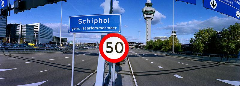 Schiphol Group Belangrijke gegevens Juridische structuur: NV (sinds 1958) Aandelen: 69,8% Staat