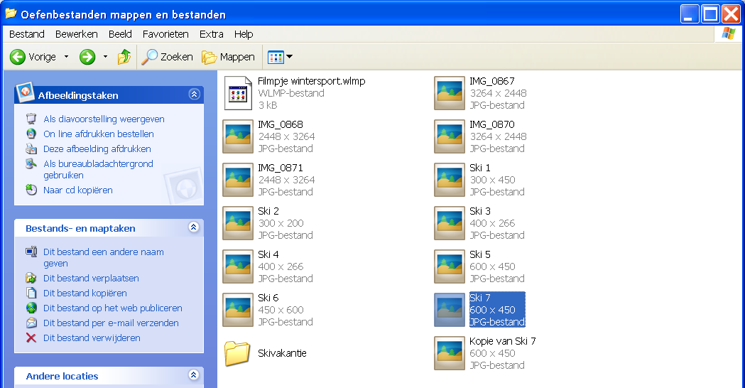 23 U ziet het venster Items kopiëren: Klik bij op Het bestand is in de gekozen map geplakt: Er staat nu een kopie van het bestand in dezelfde map.