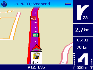 POI alarm U bent op vakantie en rijdt naar uw vakantiebestemming. Zou het niet prettig zijn als u van te voren weet of er na 1 km een benzinestation of een hotel is langs uw route?