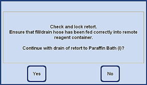 5. Bediening Een paraffinebad aftappen (vervolg) Als de laatste reagens in de retort niet compatibel is met paraffine, moet eerst de retort met een reinigingsprogramma (zonder waterstap!