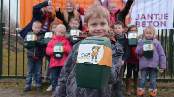 Om alvast te noteren in de agenda! In het komende voorjaar zijn er twee activiteiten waarbij we de hulp van ouders / verzorgers en leden bijzonder goed kunnen gebruiken.