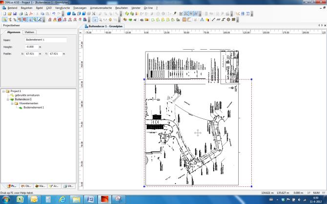 Paigna 10 van 38 Klik hier op Voltooien. Dan gaat Dialux even denken (inlezen). U ziet helemaal onderin een statusbalk die groen wordt. Als hij klaar is ziet u de tekening in het scherm. 2.1.2 Bodemelement aanpassen Links onderin ligt een vlak.