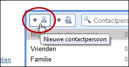Contactpersoon toevoegen Om een contactpersoon toe te voegen, kan je 2 dingen doen: 1. Contactpersonen uit een andere e-mailaccount importeren. 2. Contactpersonen één voor één importeren.