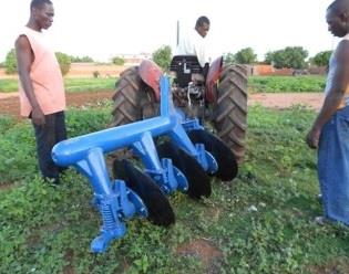 Doelstellingen Stichting Yriwali So (YS): Het steunen van lokale ondernemingen die als doel hebben het verder ontwikkelen van het platteland in Burkina Faso.