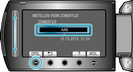 Aan de slag Zomertijd instellen Als AAN is geselecteerd in INSTELLEN VOOR ZOMERTIJD van KLOK INSTELLEN, wordt de tijd 1 uur vooruit gezet 1 Druk op D om het menu te zien Optionele accessoires