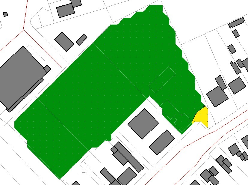 Afbeelding berekende geluidscontour Wanneer de woningen gerealiseerd worden in het gebied waar de geluidsbelasting vanwege verkeerslawaai meer bedraagt dan 48 Lden (gele gebiedje), dan zijn