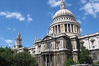 St. Paul's Cathedral Londen Tablet versie 1 De majestueuze St. Paul s Cathedral werd tussen 1675 en 1711 gebouwd door Christopher Wren.