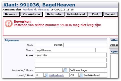 Door middel van de knop Parameter kunt u parameters invoegen. Zo kunt u, als in het voorbeeld, de klantnaam gebruiken in uw foutmelding. Meer informatie over globale parameters staat in hoofdstuk 4.5.