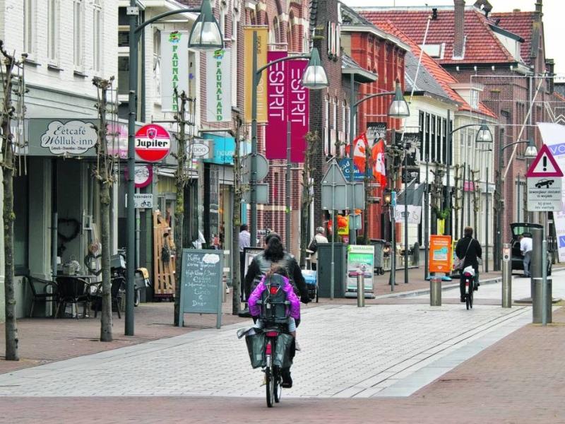 Winkelgedrag: redenen keuze winkelgebied Twee op de drie consumenten gaat naar hoofdwinkelgebied De meeste consumenten (66%) kiezen voor een hoofdwinkelgebied (een centrum of binnenstad) voor de