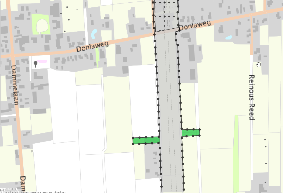 Inpassingsplan De Centrale As De voor Verkeer aangewezen gronden zijn bestemd voor: a. wegen en paden; b. opritten en afritten; c. rotondes en verkeerspleinen; d.