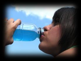 2. Water In deze groep gaat het over drinken. Je moet elke dag voldoende water drinken. Liefst 1,5 liter water, dat zijn ongeveer 7 glazen. Je lichaam bestaat voor een groot deel uit vocht.