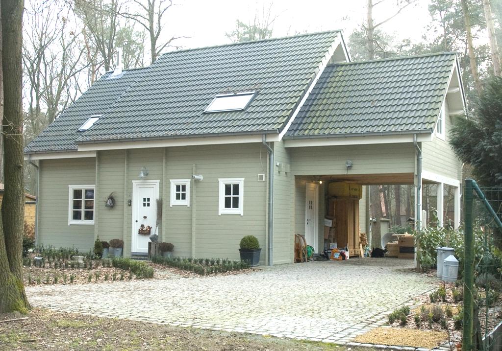 ( de vogelaere) Februari 14 pag. 17 Chalet eigen ontwerp Beschrijving Prijzen Wanden: zijgevelhoogte: 21 + 7 pb = 3,77m Fundering kruipruimte 80 cm: 12.946,15 profielbalken: 4,5cm Bovenbouw: 128.