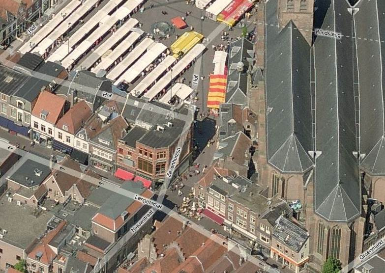 Omgevingsfactoren De Langestraat is dé winkelstraat van Amersfoort.