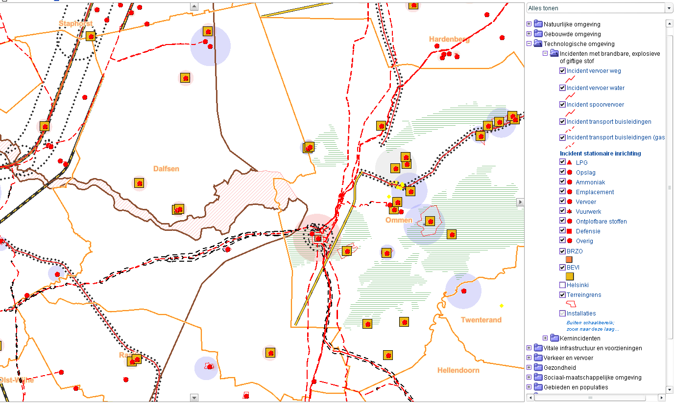 10 3 Gemeente Dalfsen Oppervlakte 166,50 km² - land 165,14 km² - water 1,36 km² Inwoners (1-1-2012) 27.439 (166/km²) Belangrijke verkeersaders N340, N348 en N377 spoorlijn Zwolle-Emmen 3.