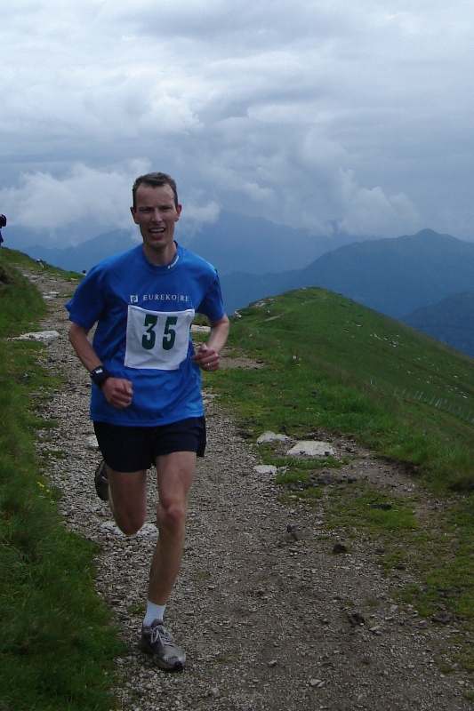 BERGLOOP MONTE GENEROSO (Roland van Loon) Ik heb in Zwitserland meegedaan aan een bergloop.