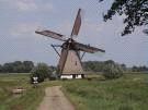 Molen Een molen is een verblijfsobject met een historische karakteristiek die oorspronkelijk bestemd was om wind of water te benutten in de bedrijfsvoering maar die geschikt is voor