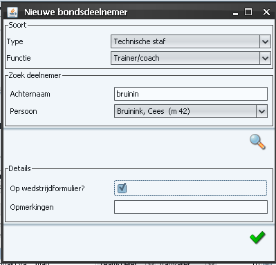 4. Selecteer nu bij het veld Functie : trainer/coach. 5. De trainer kan worden gezocht door de naam in te toetsen bij het veld Achternaam. Selecteer na het intoetsen van de naam de knop.