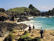 Overnachting in Penzance 3 Programma Met de bus keert u terug naar Marazion. Bovenlangs de kliffen loopt u richting Prussia Cove.