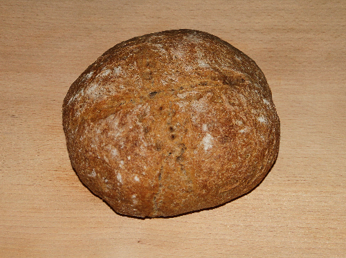 Sober paasbrood 500 g tarwemeel 1 zakje gist 3 dl lauwwarm water 10 g zout Doe het meel in een kom. Maak een kuiltje en voeg gist met het water toe.