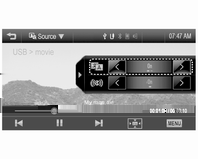 44 Externe apparaten Taal voor ondertitels Als het filmbestand een taal voor ondertitels heeft, kan de gebruiker deze zien. 1. Druk in het filmscherm op k. 2. Druk op < of >.