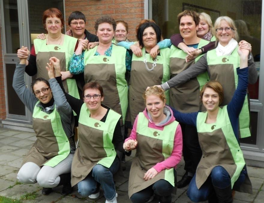 De thuisdiensten ondersteunen en bevorderen het zelfstandig wonen van bejaarden en hulpbehoevenden.