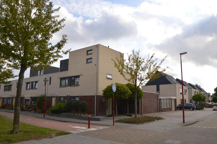 CCConcept Te koop Royale en stijlvol afgewerkte hoekwoning met