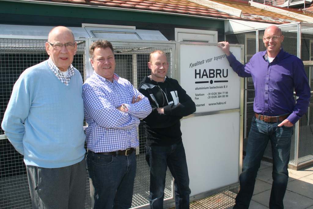 Habru s mogelijkheden lijken onbegrensd, dit bedrijf is een aanwinst voor duivenliefhebbers wereldwijd! Bij Eijerkamp waren ze al snel overtuigd van Habru s kwaliteit.