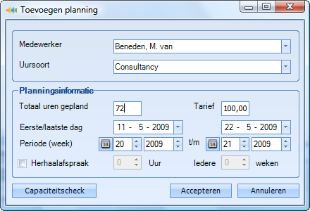 Onderaan het overzicht wordt het aantal ingeplande medewerkers per dag (datum) weergegeven.