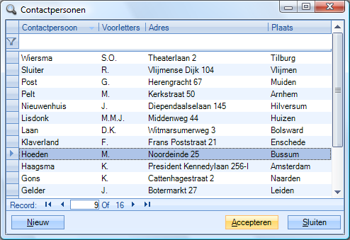 Factuuradres Factuuradres Dit betreft het postbusnummer. In het veld Postadres kunnen 40 tekens worden ingevoerd. Dit kan een postadres zijn of een postbusnummer.