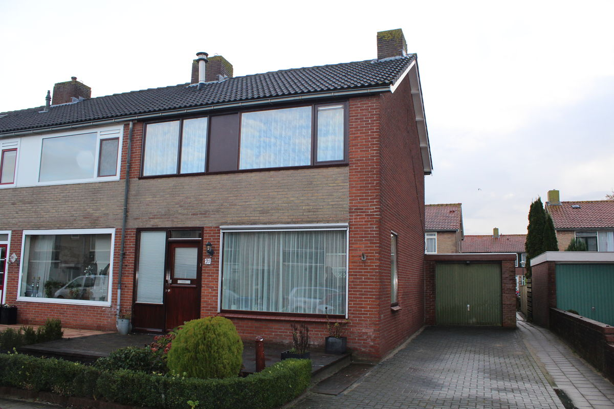 Prinses Beatrixstraat 21 te ZEGVELD KENMERKEN: Soort woning Type woning Bouwjaar Perceel : : : : Bestaande bouw