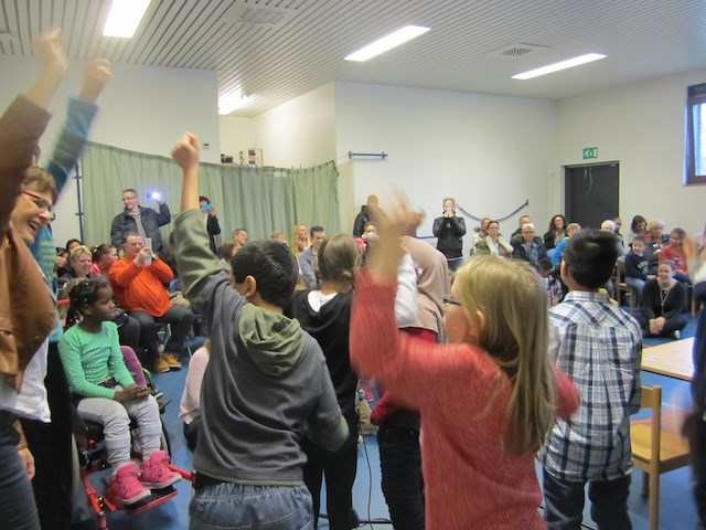 Uitnodiging Open Podium! In februari staan er weer drie open podia op het programma. Alle groepen zullen een presentatie voorbereiden met muziek, dans, drama en/of video.