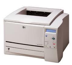 Een matrixprinter heeft in de printkop kleine pinnetjes. Deze wordenuit de kop geschoven en drukken dan tegen een inktlint, waardoor op het papier een puntje verschijnt.